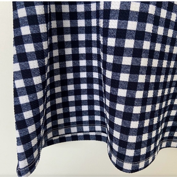 Jules & Leopold Zippered Back Tee - Picture 10 of 10